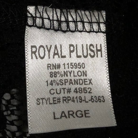 Black Royal Plush Floral Lace Tank Top - Picture 7 of 8